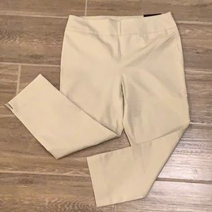 NWT Chico’s Brigitte crop pants, size 1